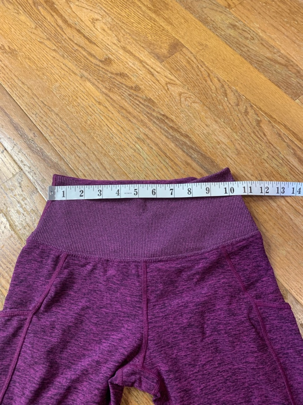 Kirkland Signature Purple Heathered Brushed Capri Leggings with Pockets - Size S - Picture 7 of 8